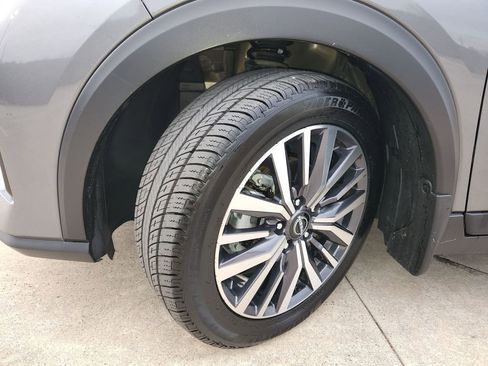 Certified 2022 Nissan Kicks SV image 34