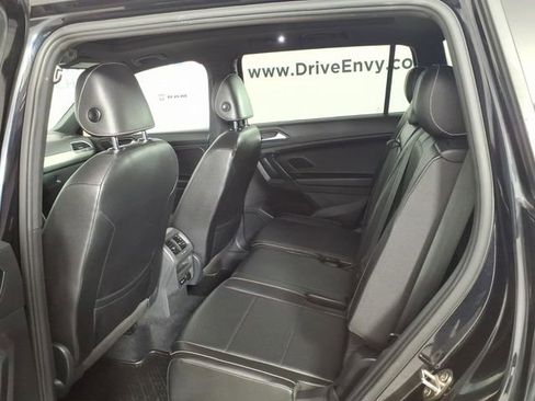 Used 2021 Volkswagen Tiguan SE R-Line w/ 3rd Row Seat Package image 9