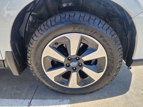 Used 2017 Subaru Forester 2.5i Premium w/ Popular Package #2A image 31