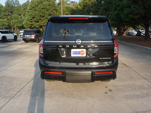 Used 2025 Nissan Armada Platinum RWD image 23
