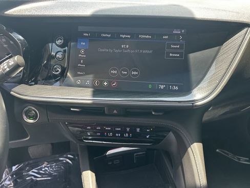 Used 2021 Buick Envision Essence AWD/4WD image 23