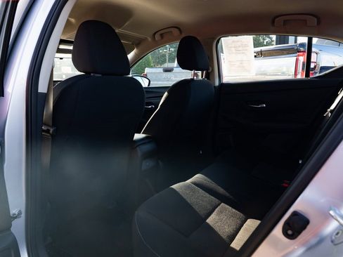 Used 2023 Nissan Sentra SV image 21