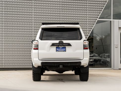 Used 2023 Toyota 4Runner TRD Off-Road Premium w/ Off Road Premium Plus Package AWD/4WD image 28