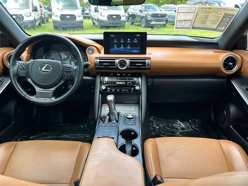 Used 2022 Lexus IS 300 w/ Premium Package RWD image 10