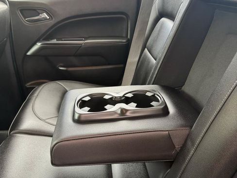 Used 2016 GMC Canyon SLT w/ Driver Alert Package AWD/4WD image 16