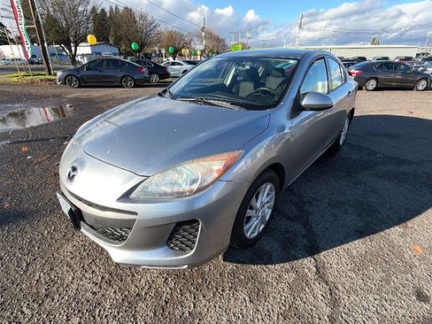 Used 2012 MAZDA MAZDA3 i Touring image 6