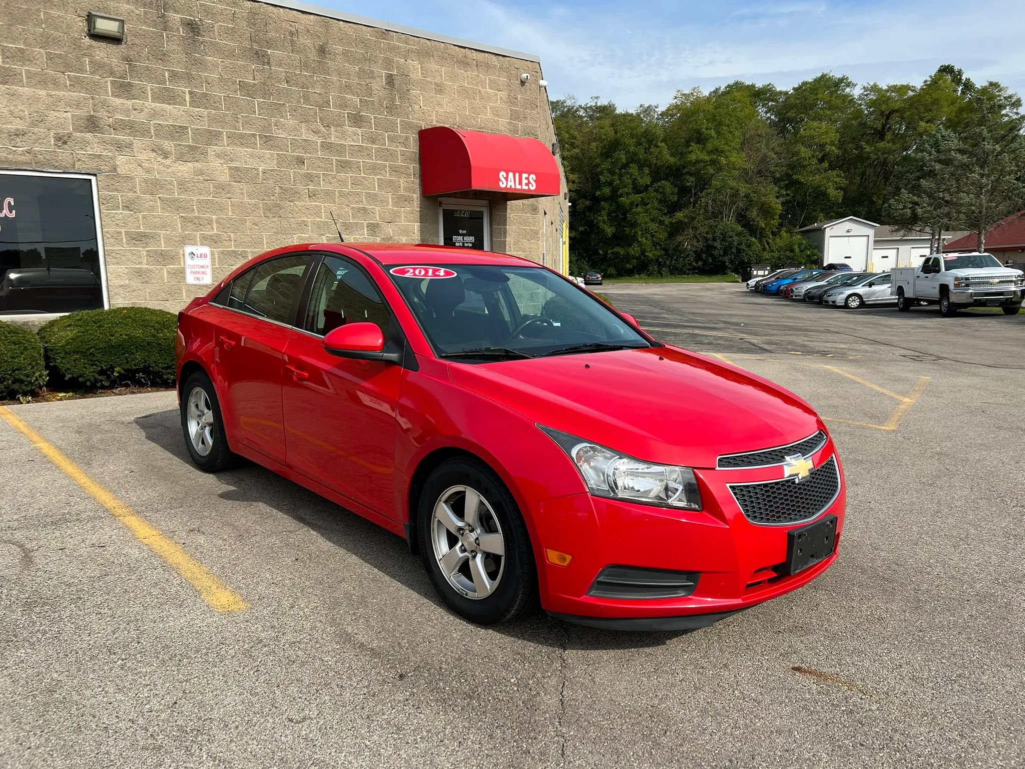 Used 2014 Chevrolet Cruze LT FWD image 3