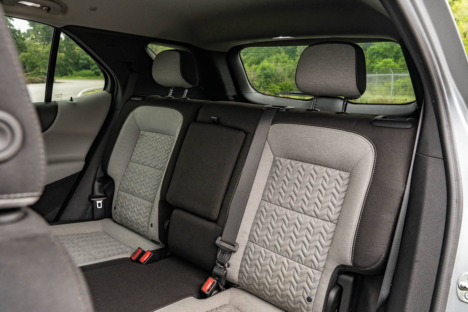Used 2024 Chevrolet Equinox LT w/ Driver Convenience Package FWD image 18