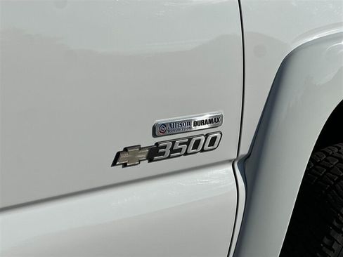 Used 2007 Chevrolet Silverado 3500 LT w/ Heavy-Duty Power Package AWD/4WD image 17