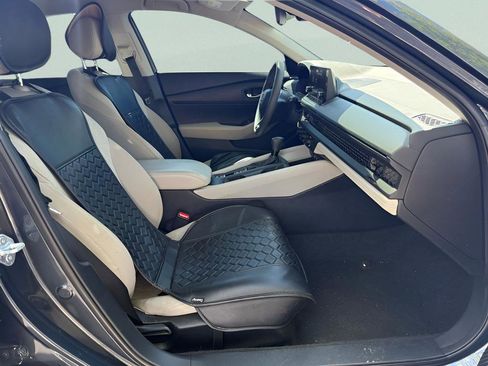 Used 2023 Honda Accord LX image 13