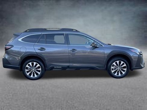 Certified 2025 Subaru Outback Limited image 4