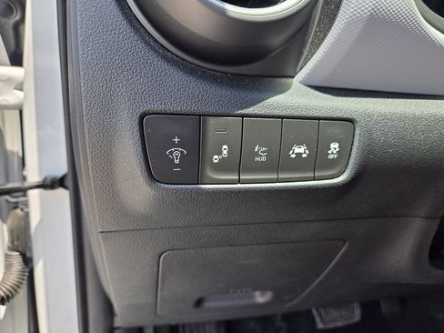 Used 2021 Hyundai Kona Ultimate FWD image 23