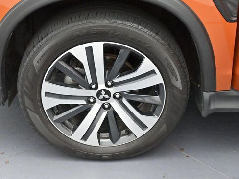 Used 2024 Mitsubishi Outlander Sport ES AWD/4WD image 31