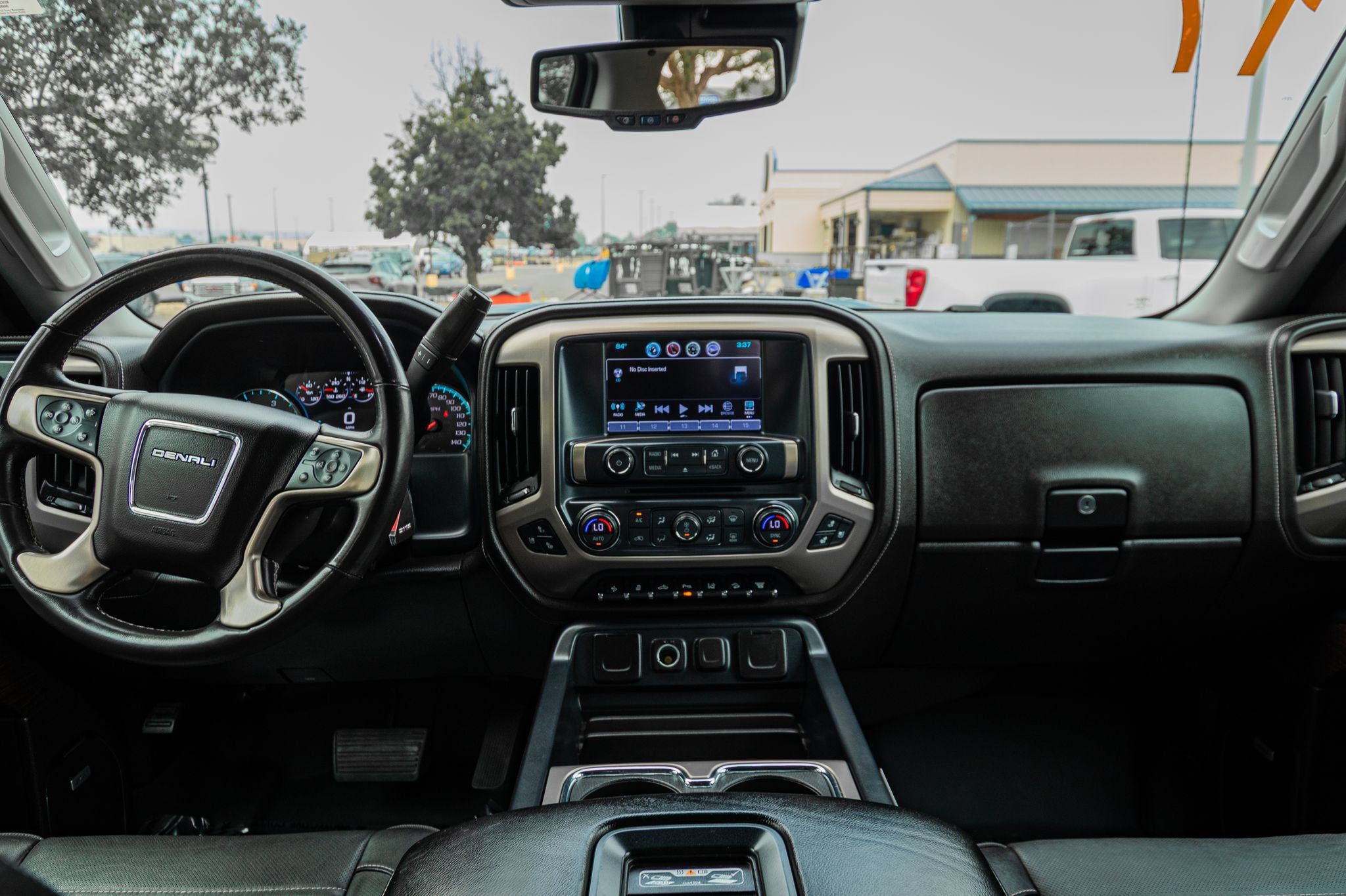 Used 2017 GMC Sierra 2500 Denali w/ Duramax Plus Package AWD/4WD image 11