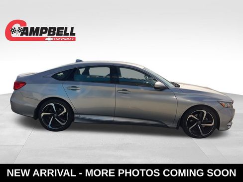 Used 2018 Honda Accord Sport image 6