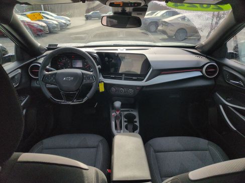 Used 2024 Chevrolet Trax RS w/ Driver Confidence Package image 9