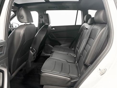 Used 2021 Volkswagen Tiguan SEL Premium R-Line image 6