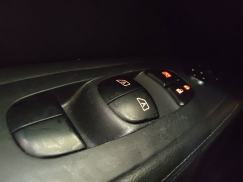 Used 2018 Nissan Pathfinder SL w/ SL Premium Package AWD/4WD image 27