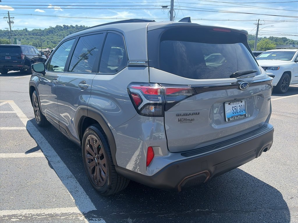 Used 2025 Subaru Forester Sport AWD/4WD image 5