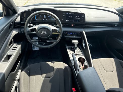 Certified 2026 Hyundai Elantra Sport FWD image 22