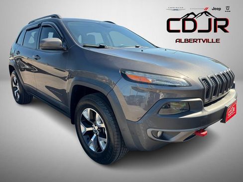 Used 2015 Jeep Cherokee Trailhawk w/ Comfort/Convenience Group image 1