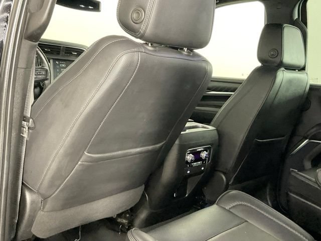 Used 2023 GMC Yukon Denali AWD/4WD image 19