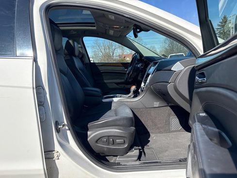 Used 2013 Cadillac SRX Luxury image 11