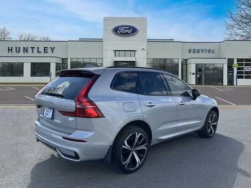Used 2022 Volvo XC60 T8 R-Design w/ Advanced Package image 5