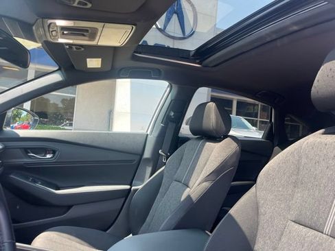 Used 2025 Honda Accord Sport image 35