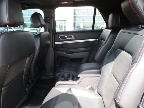Used 2016 Ford Explorer Sport w/ Equipment Group 401A AWD/4WD image 15