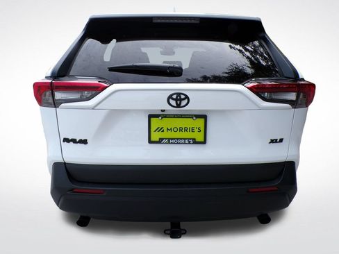 Used 2024 Toyota RAV4 XLE w/ Convenience Package FWD image 5