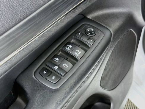 Used 2020 Jeep Grand Cherokee Limited X AWD/4WD image 18