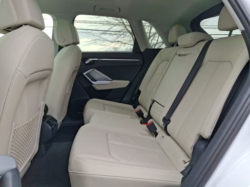 Used 2020 Audi Q3 2.0T Premium w/ Convenience Package image 11