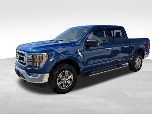 Certified 2022 Ford F150 XLT w/ Equipment Group 302A High image 3