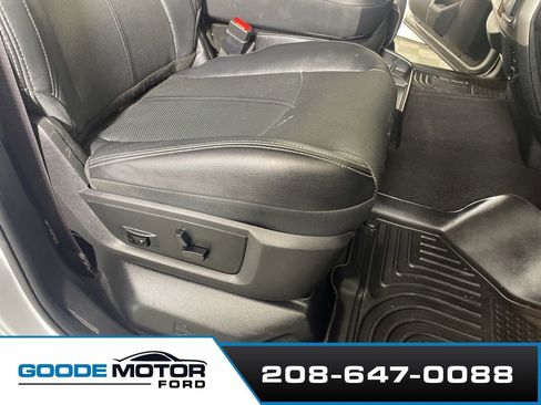 Used 2018 RAM 3500 Laramie w/ Cold Weather Group image 23