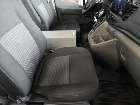 Used 2023 Ford Transit 250 Low Roof RWD image 17