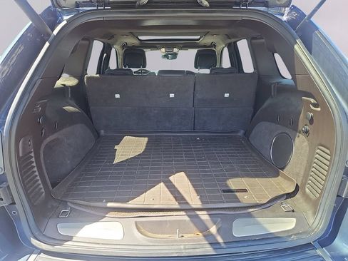 Used 2019 Jeep Grand Cherokee Summit w/ Platinum Series Group AWD/4WD image 38