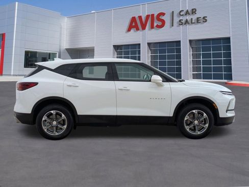 Used 2025 Chevrolet Blazer LT AWD/4WD image 5