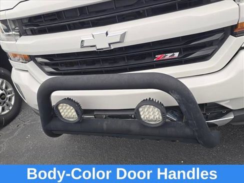 Used 2018 Chevrolet Silverado 1500 LT w/ All Star Edition AWD/4WD image 27