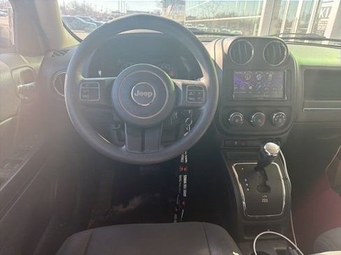Used 2015 Jeep Patriot Sport w/ Power Value Group AWD/4WD image 10