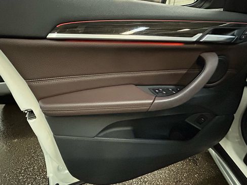 Used 2018 BMW X1 xDrive28i w/ Convenience Package image 16