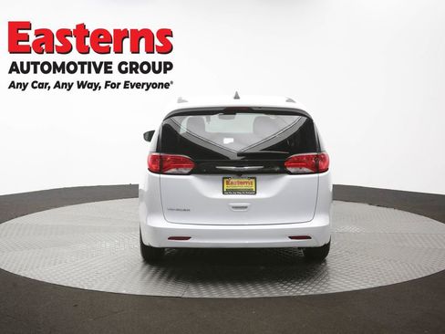 Used 2023 Chrysler Voyager LX FWD image 37