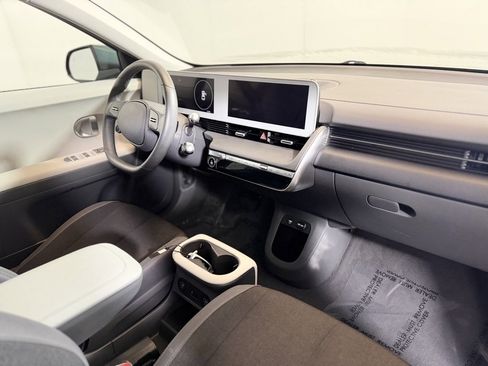 Used 2024 Hyundai Ioniq 5 SEL image 11