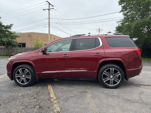 Used 2018 GMC Acadia Denali w/ Technology Package AWD/4WD image 3