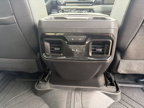 Used 2022 Chevrolet Silverado 1500 ZR2 AWD/4WD image 11
