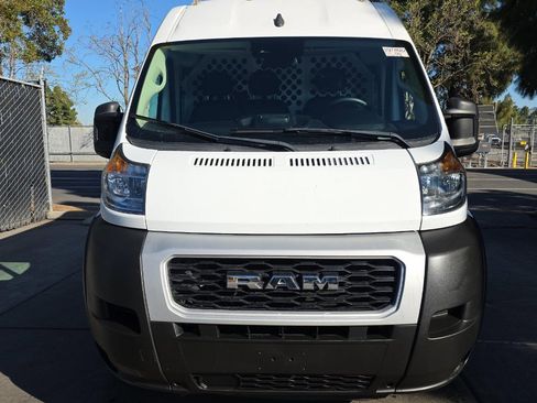 Used 2022 RAM ProMaster 2500 w/ Convenience Group FWD image 3
