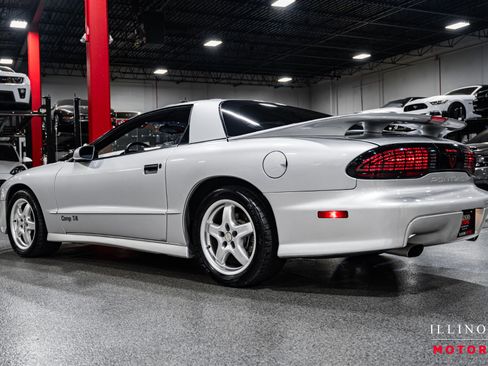 Used 1995 Pontiac Firebird Trans Am image 3