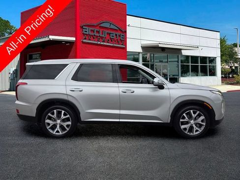 Used 2022 Hyundai Palisade SEL w/ Premium Package FWD image 6