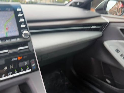 Used 2022 Toyota Avalon XLE w/ Moonroof Package FWD image 38