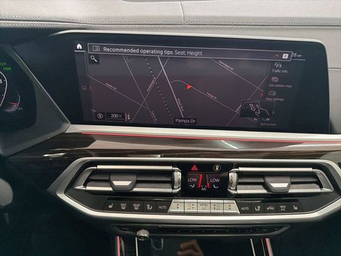 Used 2021 BMW X7 M50i w/ Cold Weather Package image 38